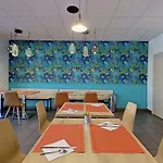 图尔阿德吉奥阿克瑟斯公寓式酒店