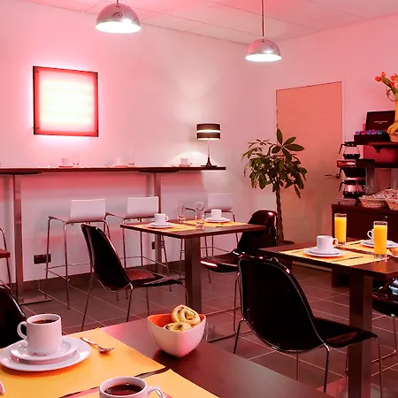 City Residence Tours Aparthotel 3*