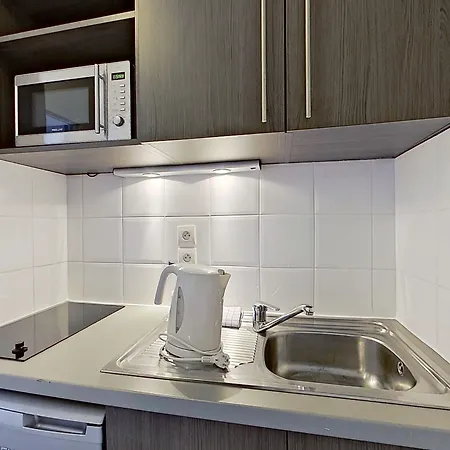 City Residence Tours Lägenhetshotell 3*