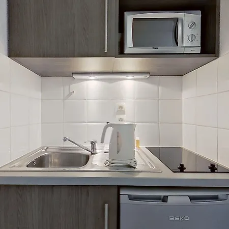 City Residence Tours Lägenhetshotell 3*