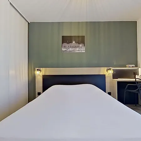 Aparthotel City Residence Tours 3*
