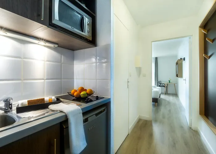 City Residence Tours 3*