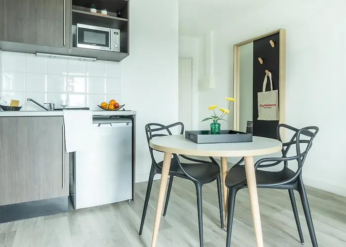 City Residence Tours 3*