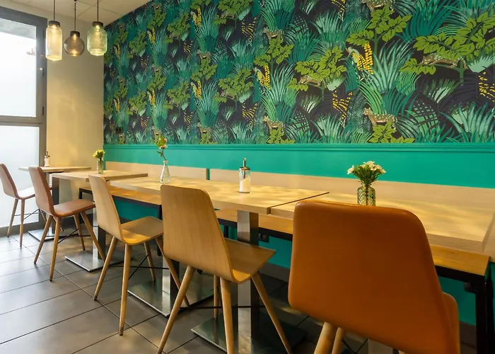 City Residence Tours 3*