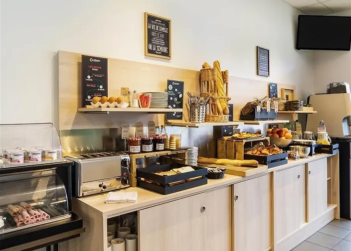 图尔阿德吉奥阿克瑟斯公寓式酒店 3* 图尔