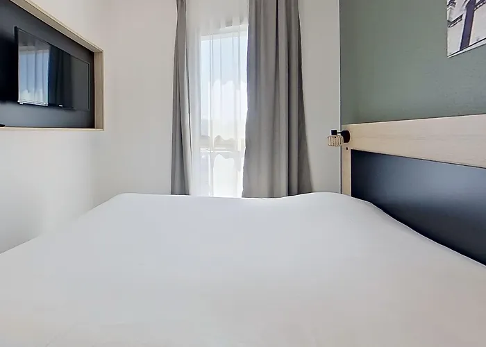 City Residence Tours 3* Tours