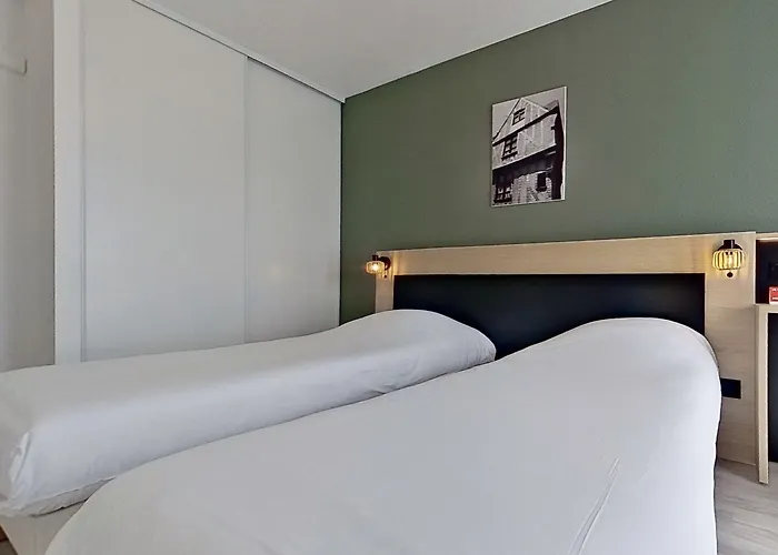 Ξενοδοχείο με διαμερίσματα City Residence Tours Τουρ