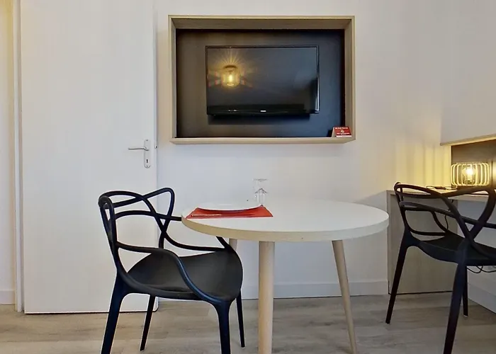 City Residence Tours 3*