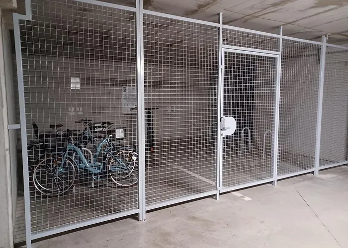 City Residence Tours Τουρ